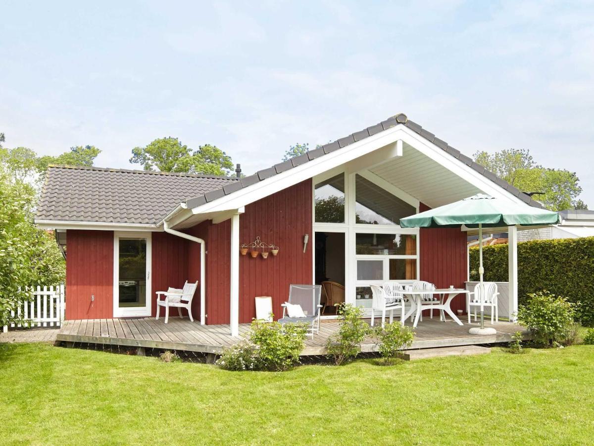 _Bir16_ Villa Bullerbue Niendorf  Buitenkant foto